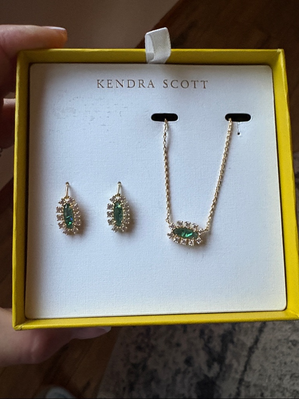 Kendra Scott Emma Framed Gold/Green Necklace Set with CZ stones New ***